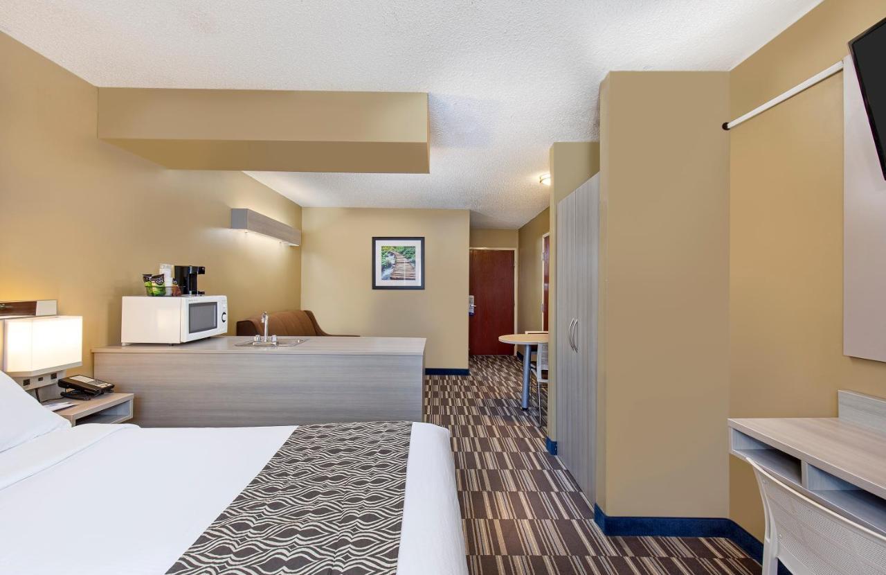Microtel Inn & Suites By Wyndham Dry Ridge Bagian luar foto
